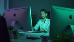 llms.txt & ai.txt: KI-Crawler steuern in 2026
